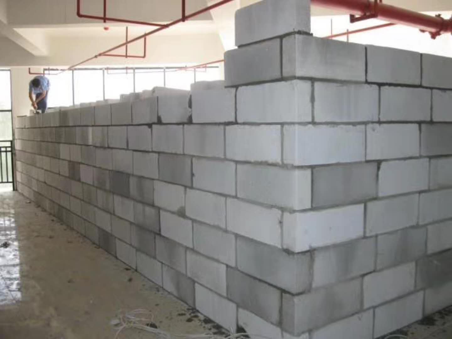 靖远蒸压加气混凝土砌块承重墙静力和抗震性能的研究